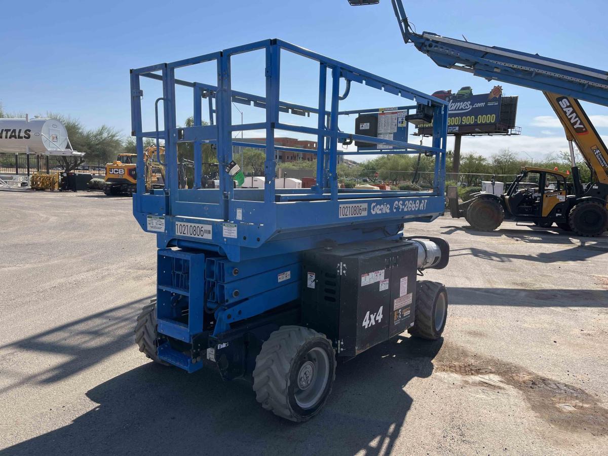 2017 Genie GS-2669 RT