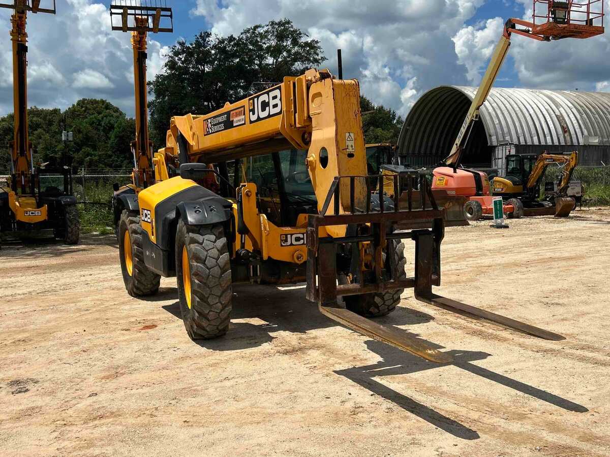 2019 JCB 507-42-2