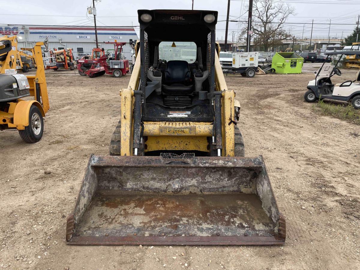 2019 Gehl RT215