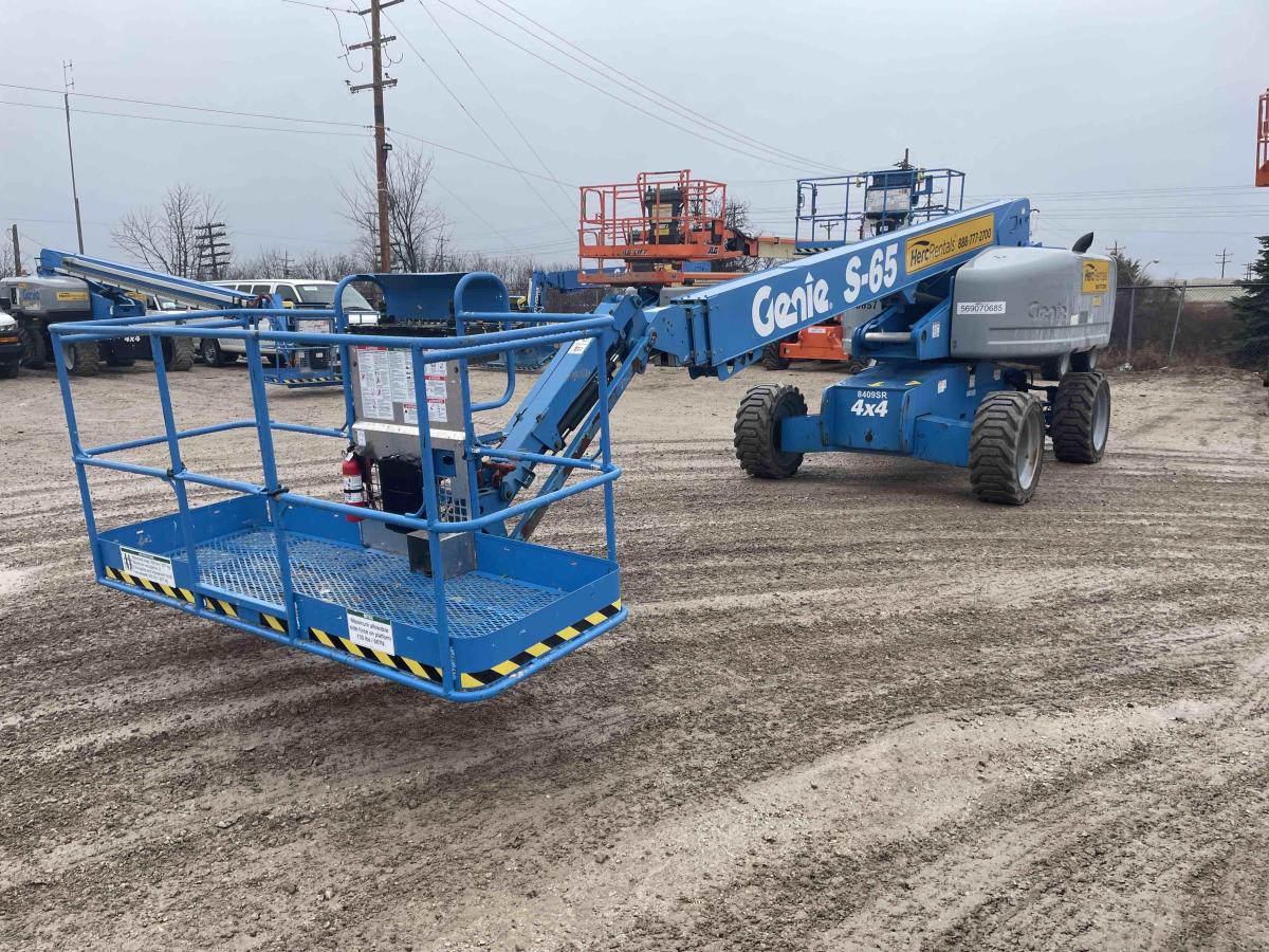 2012 Genie S-65