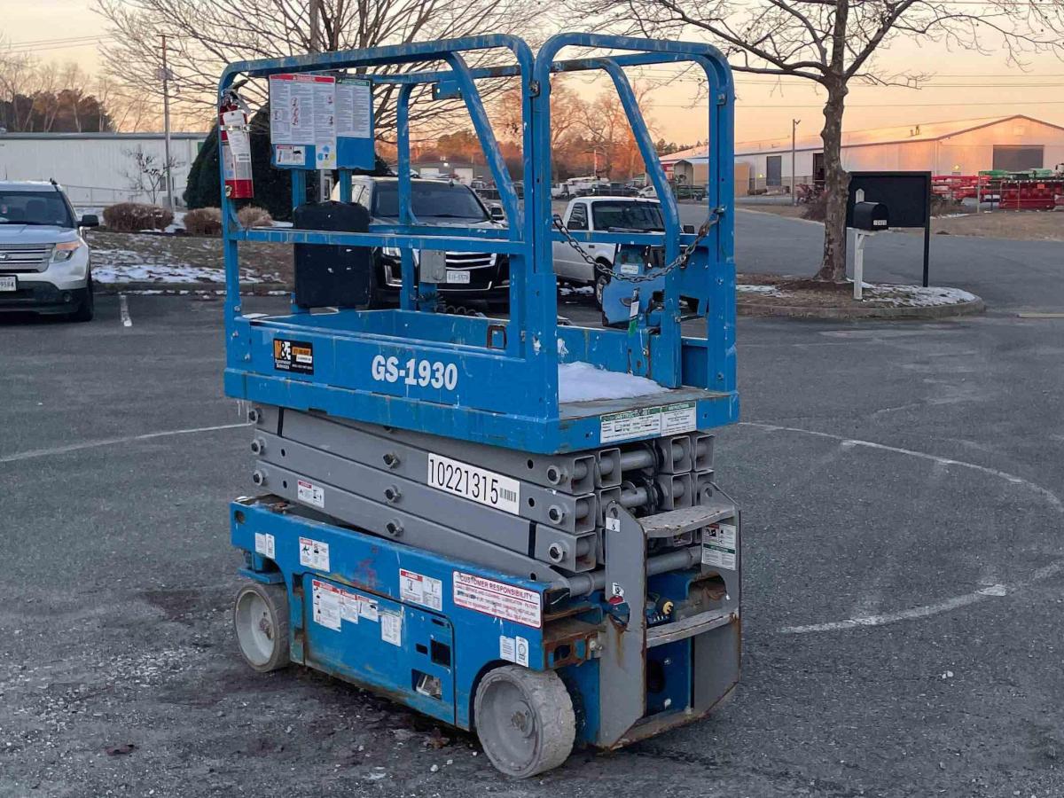 2017 Genie GS-1930