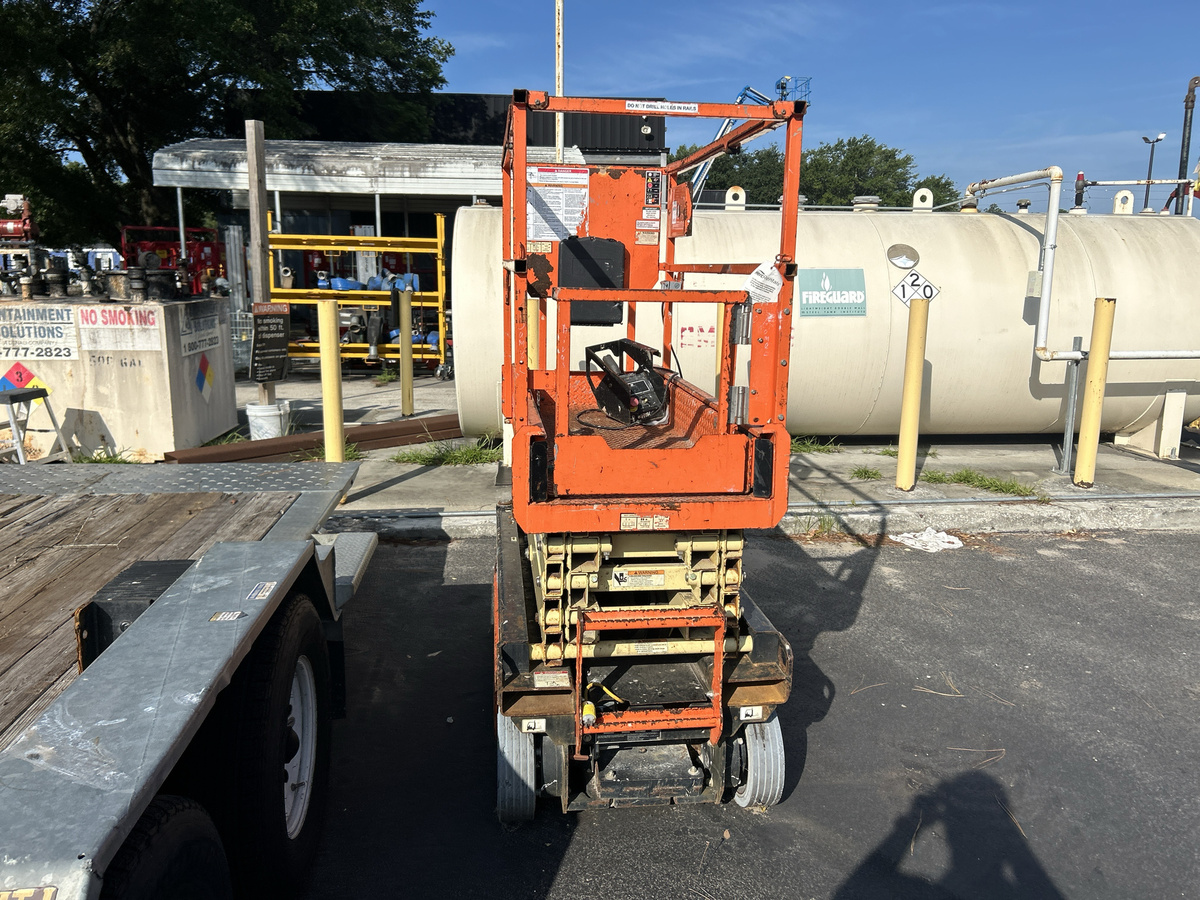 2019 JLG 1932R-5