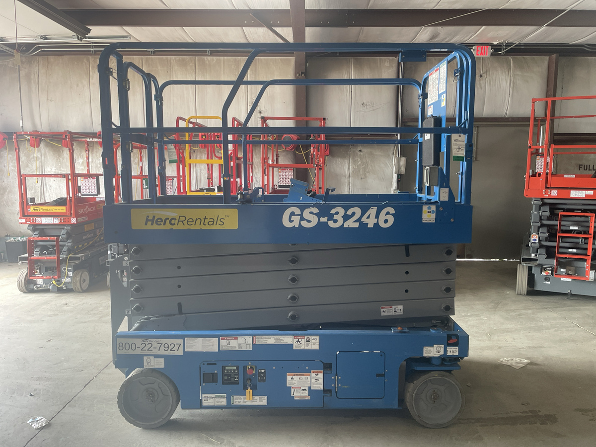 2018 Genie GS-3246-2