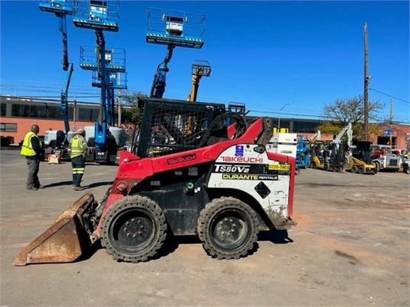 2016 Takeuchi TS80V