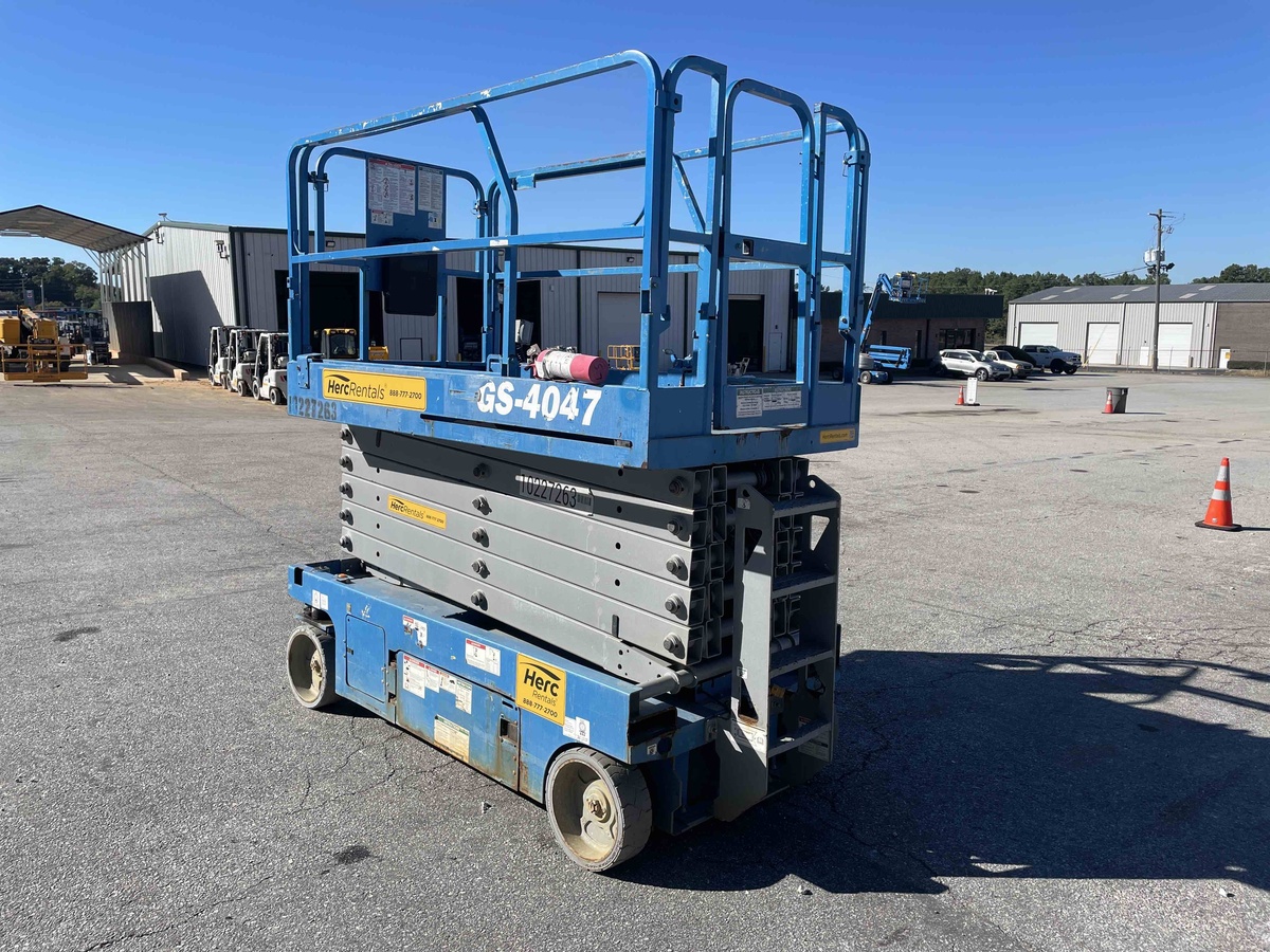 2017 Genie GS-4047-2