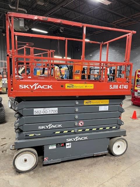 2019 Skyjack SJ4740