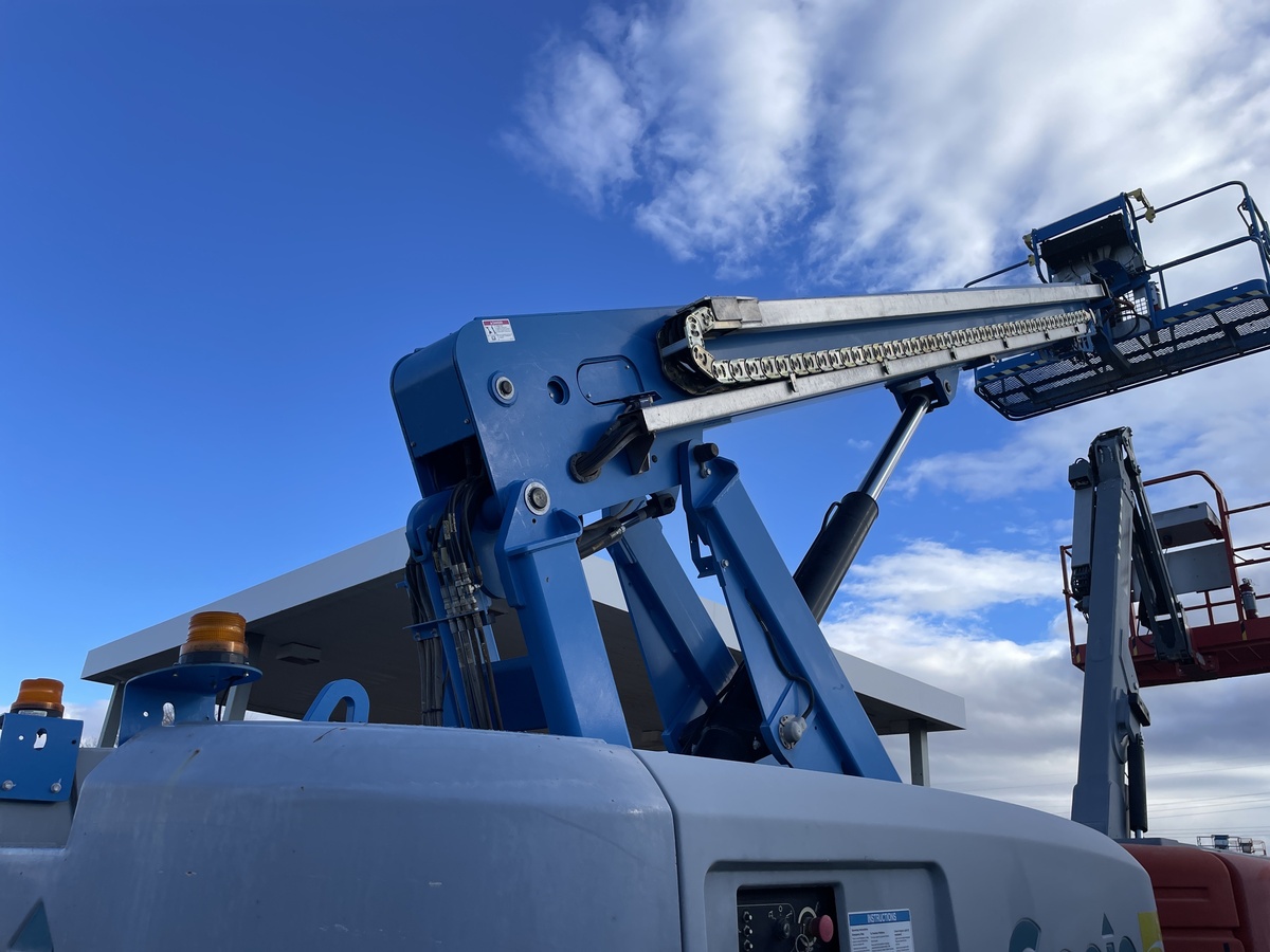 2018 Genie S-60X-2