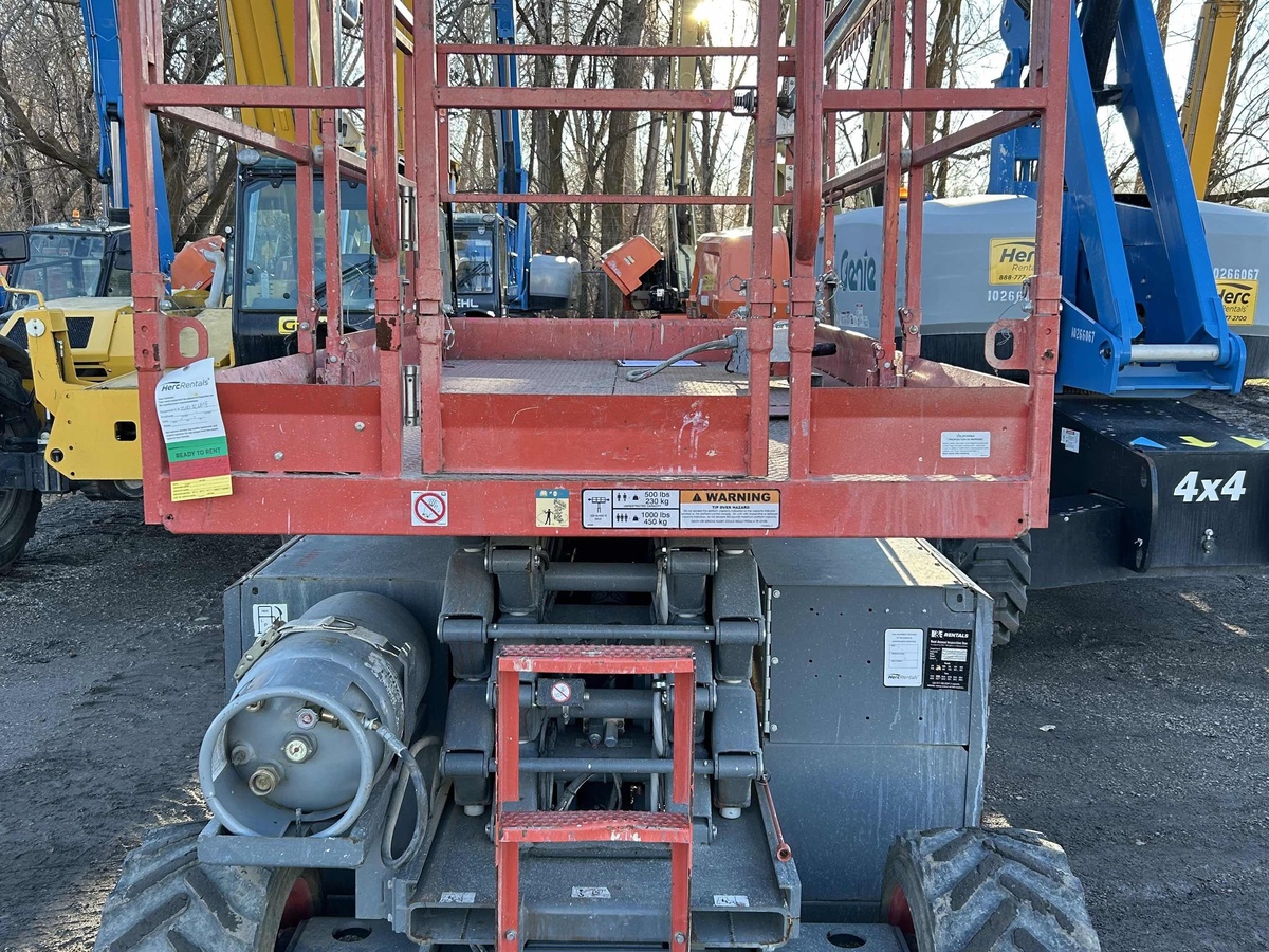 2018 Skyjack SJ-6832RT-4