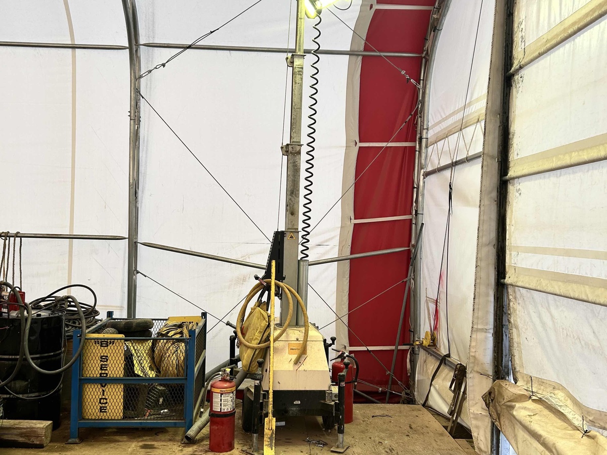 2018 Magnum PLT240-2