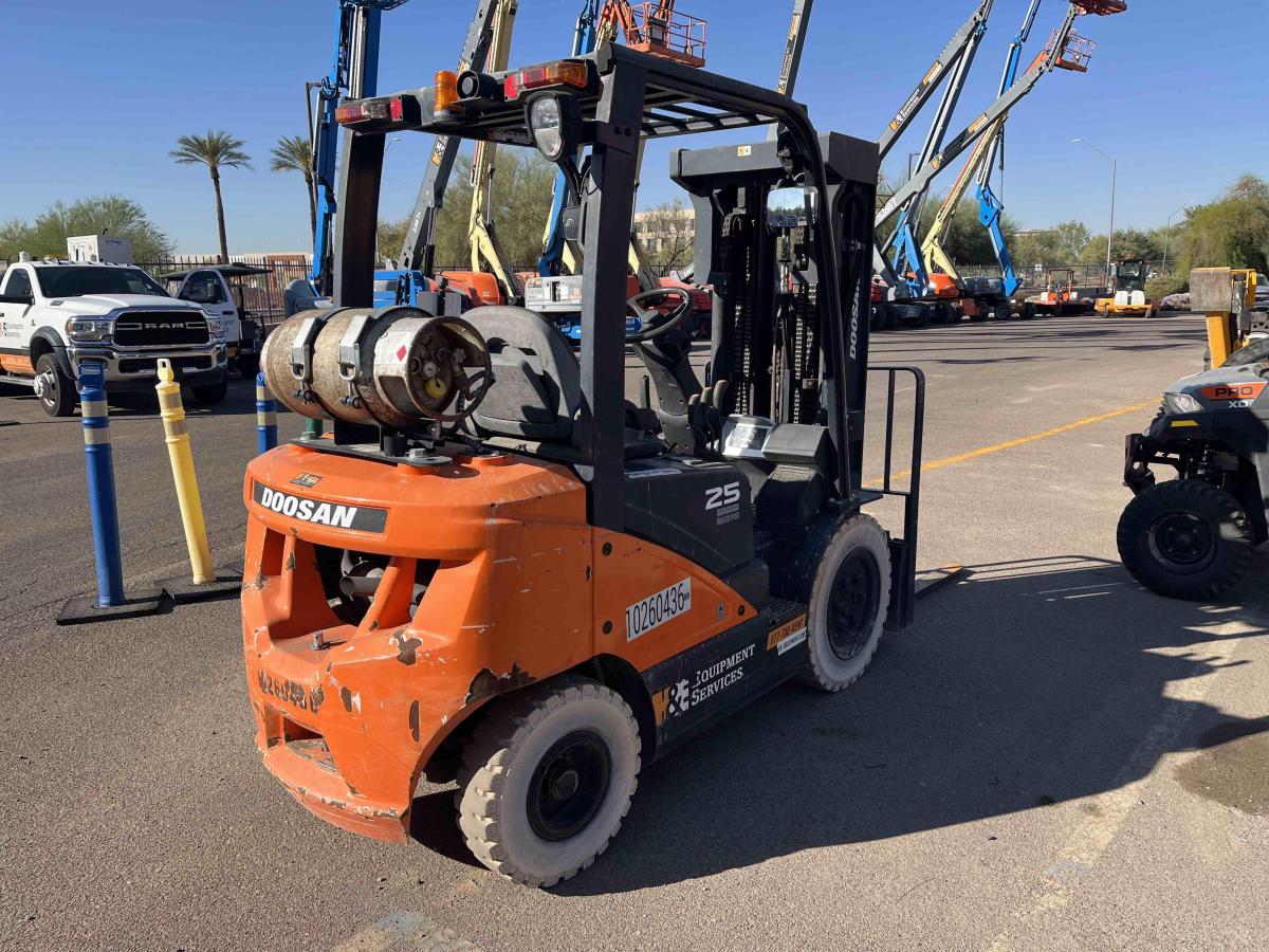 2018 Doosan G25E5