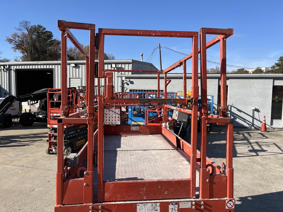 2019 Skyjack SJ4740-5