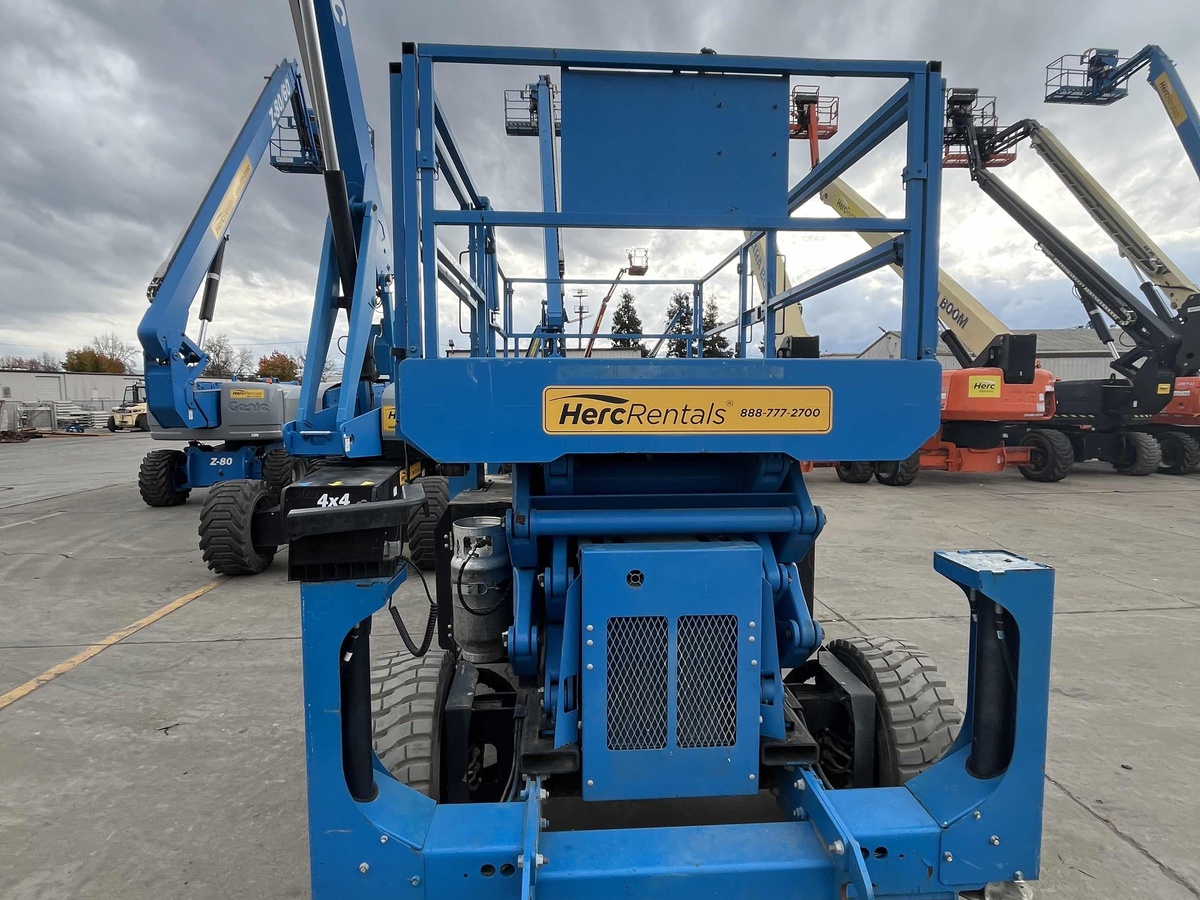 2018 Genie GS-4390 RT-4