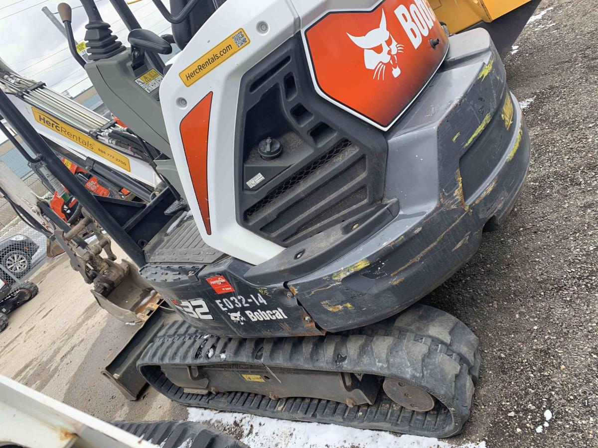 2019 Bobcat E32