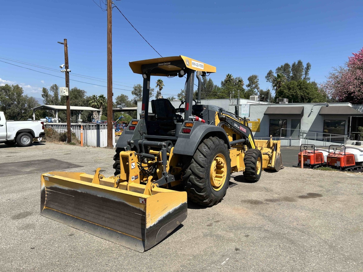 2018 John Deere 210LEP-2