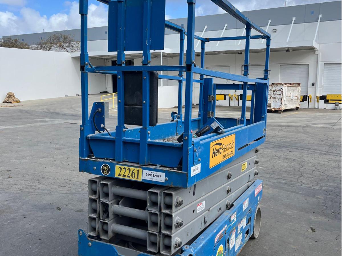 2017 Genie GS-2632