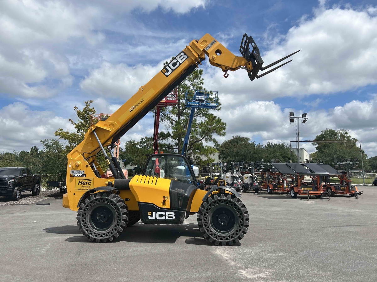 2022 JCB 507-42-4