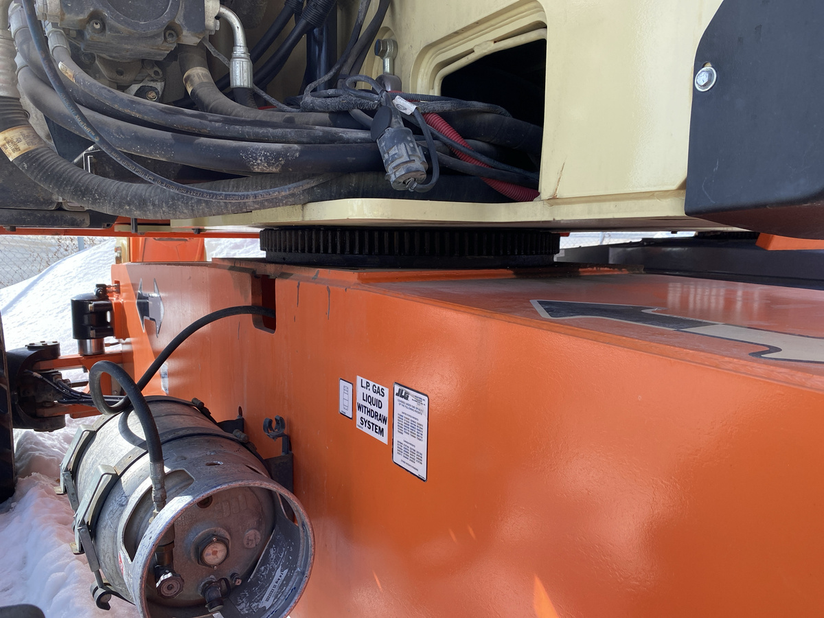 2017 JLG 800AJ-12