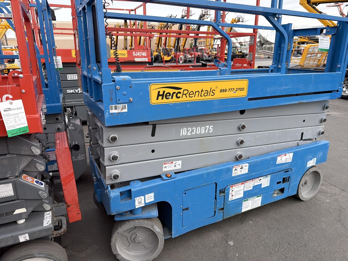 2017 Genie GS-2632