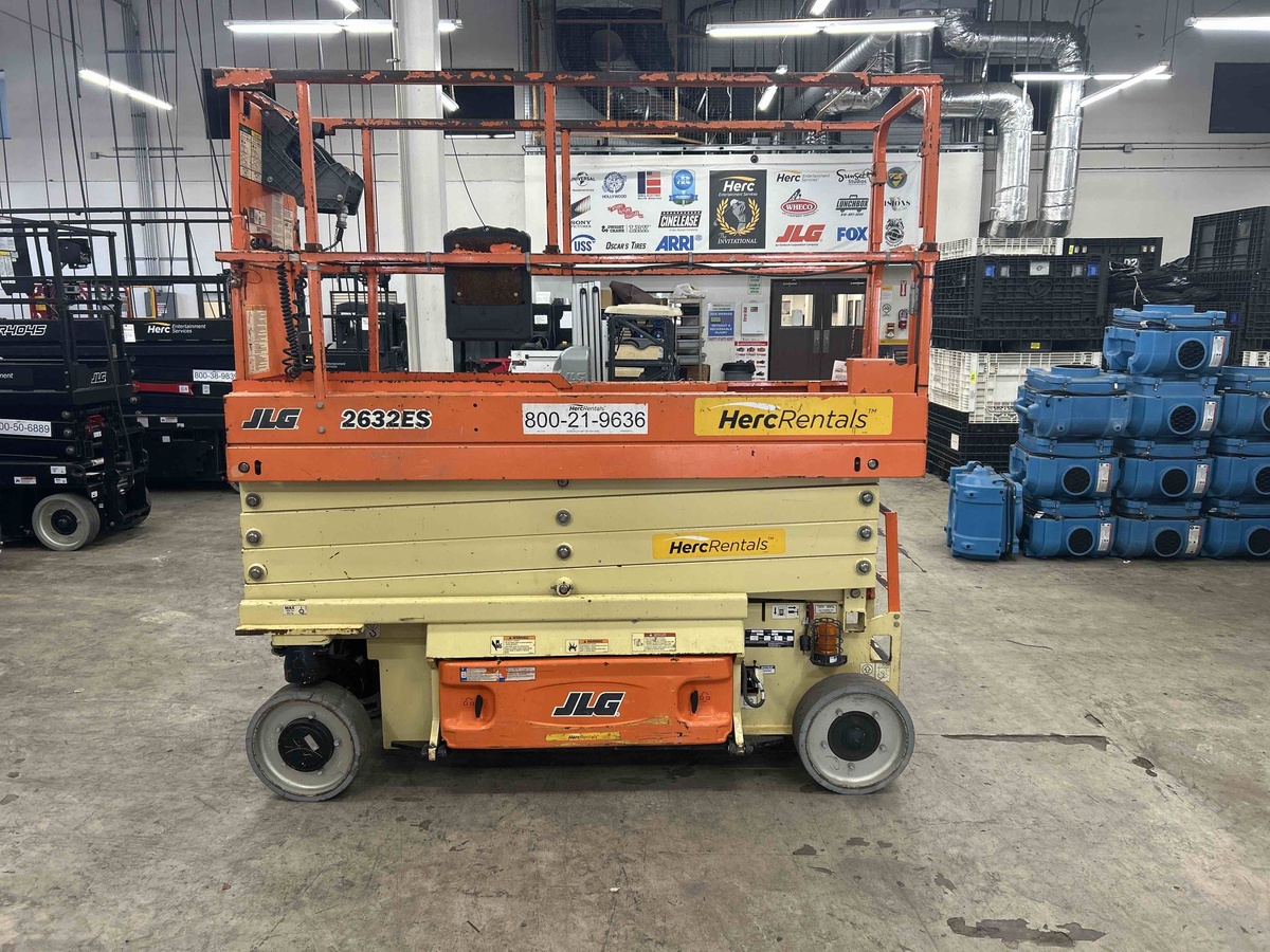 2018 JLG 2632ES-1