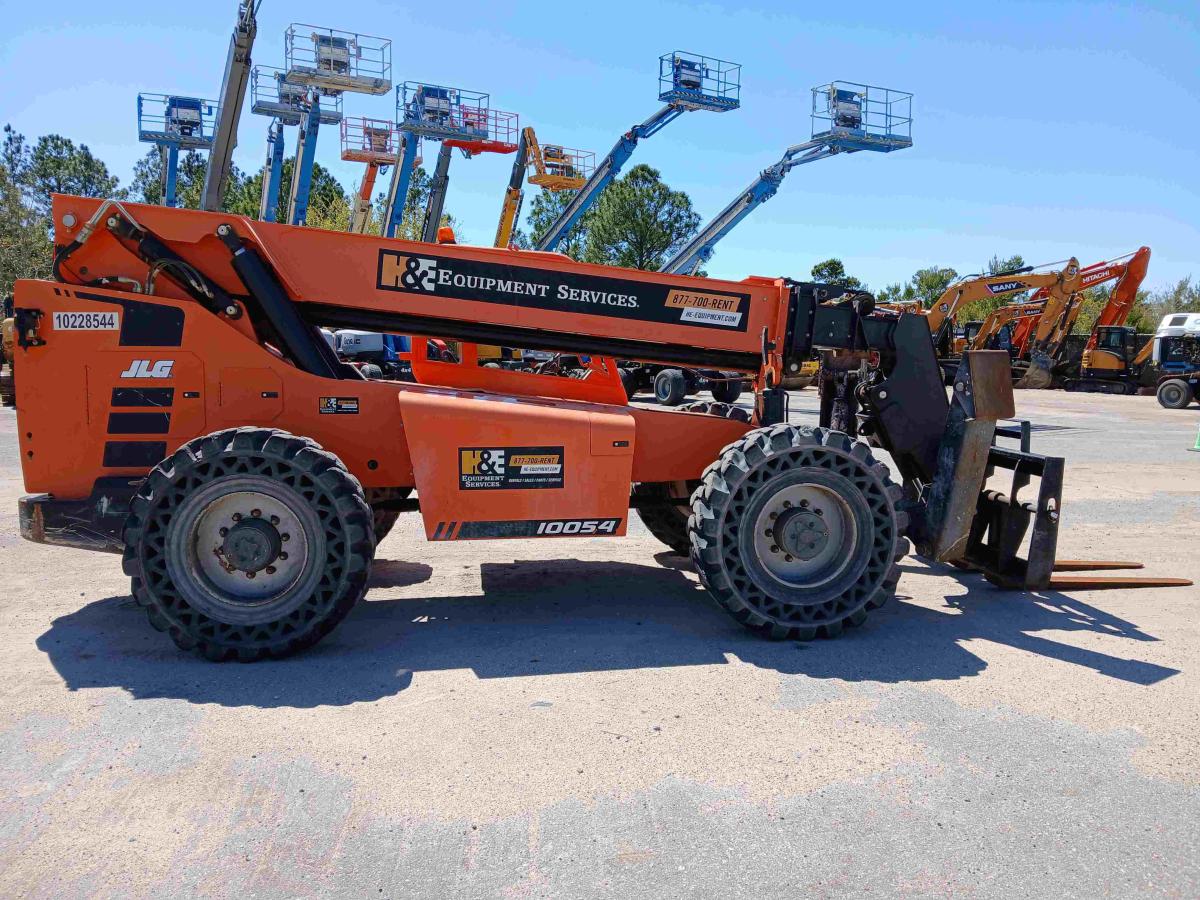 2018 SkyTrak 10054