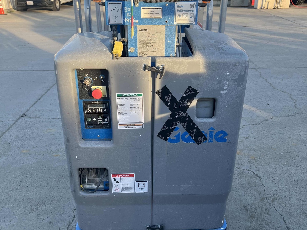 2018 Genie GR-12-2