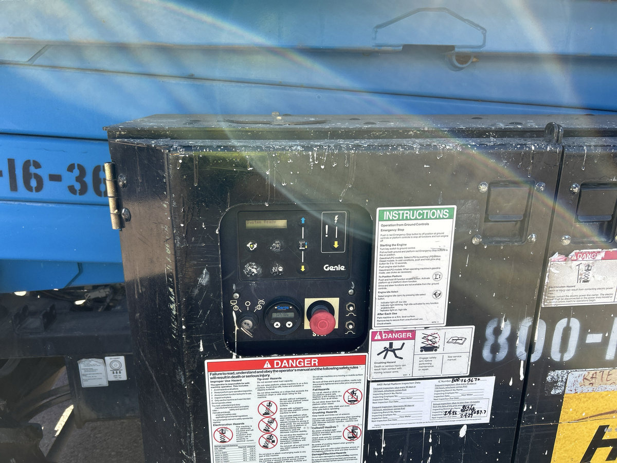 2017 Genie GS-3369 RT-7