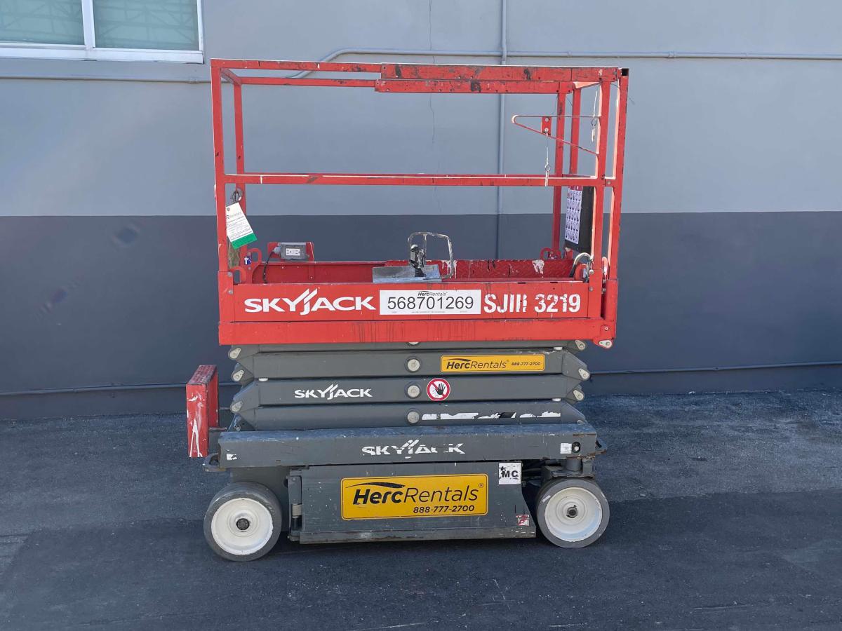 2017 Skyjack SJ3219