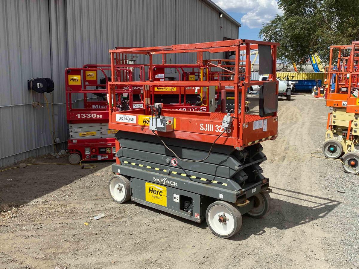 2016 Skyjack SJ3226