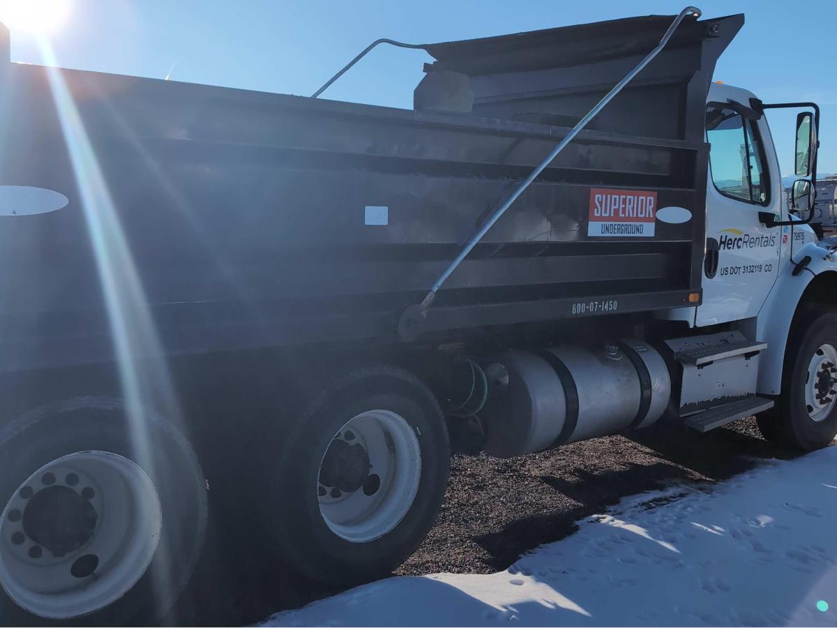 2016 Freightliner M2106