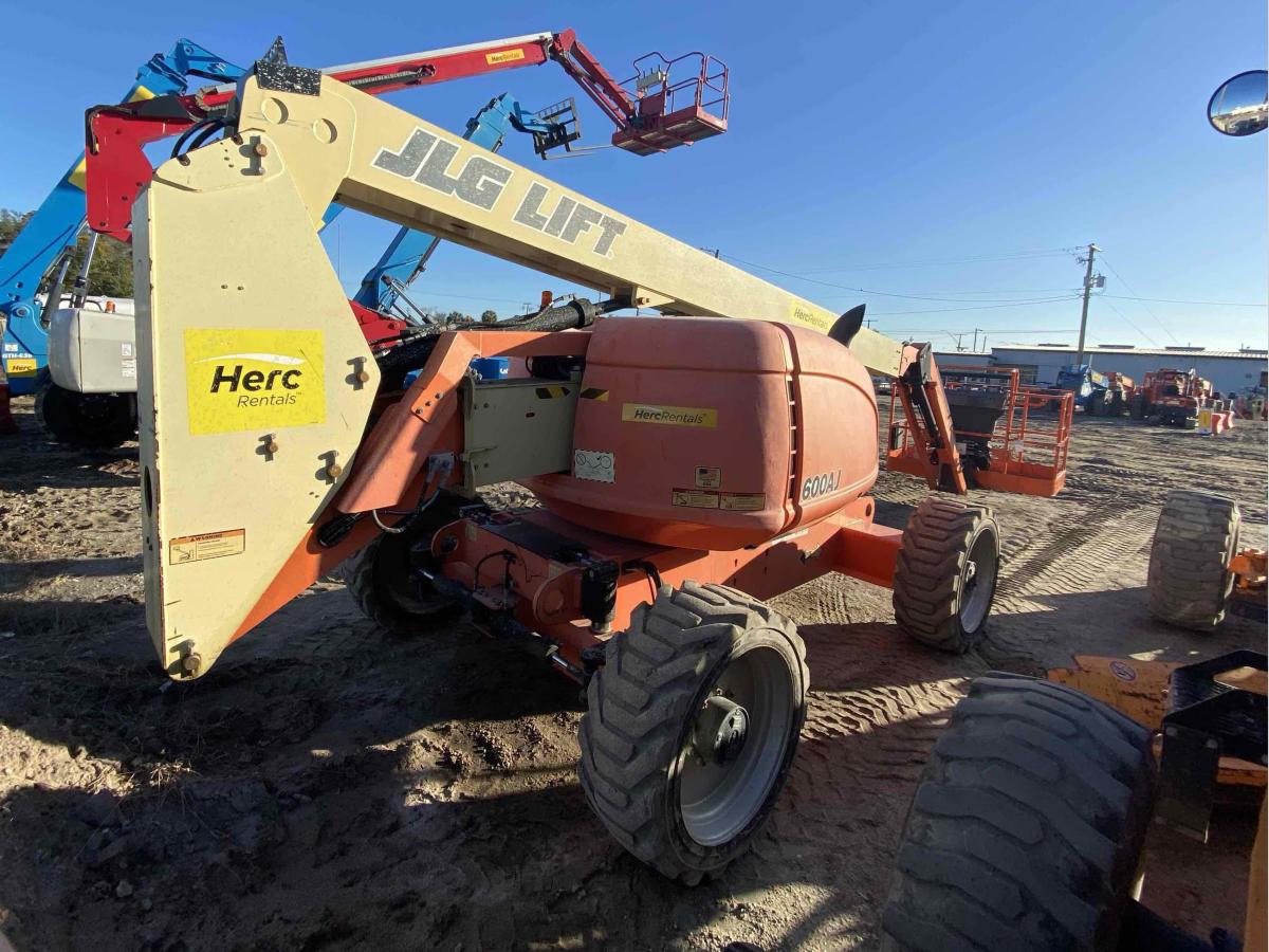 2016 JLG 600AJ