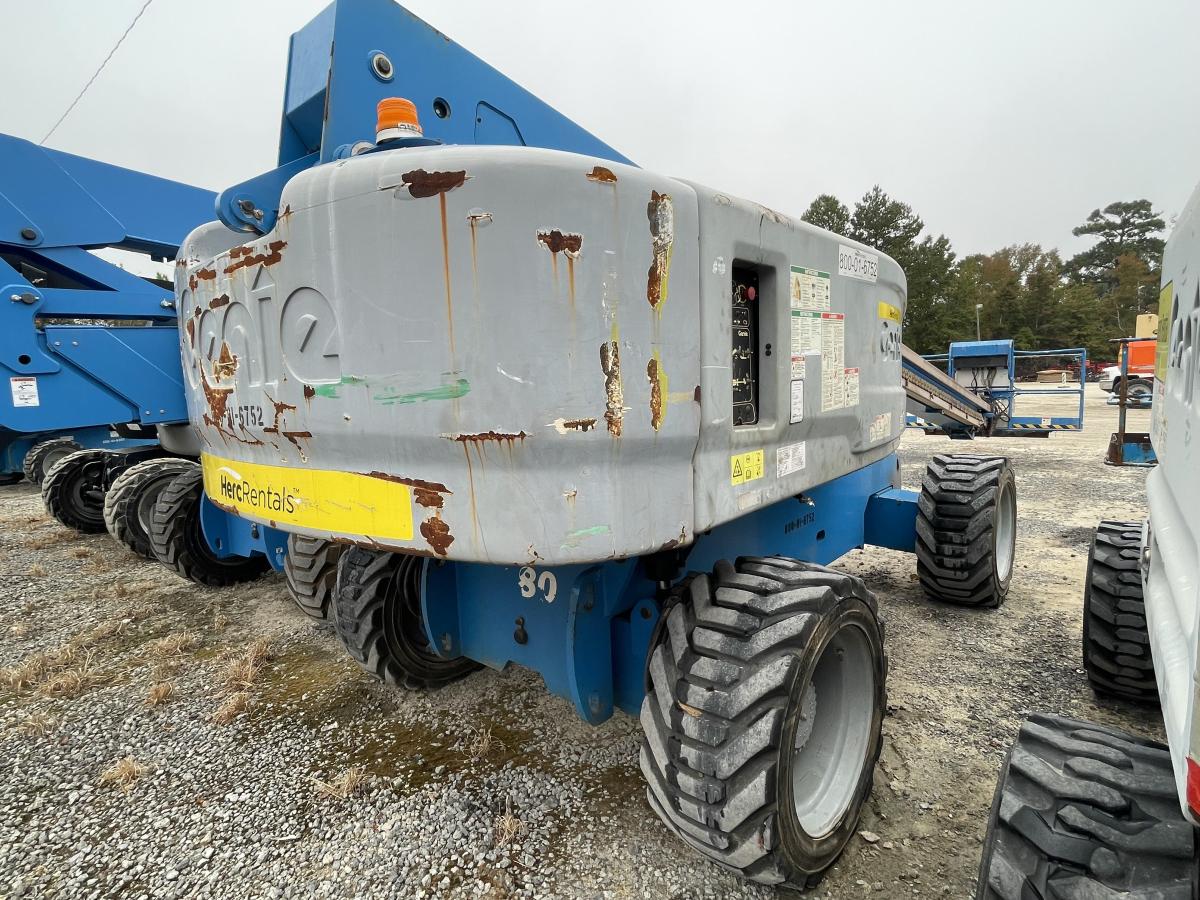 2014 Genie S-80