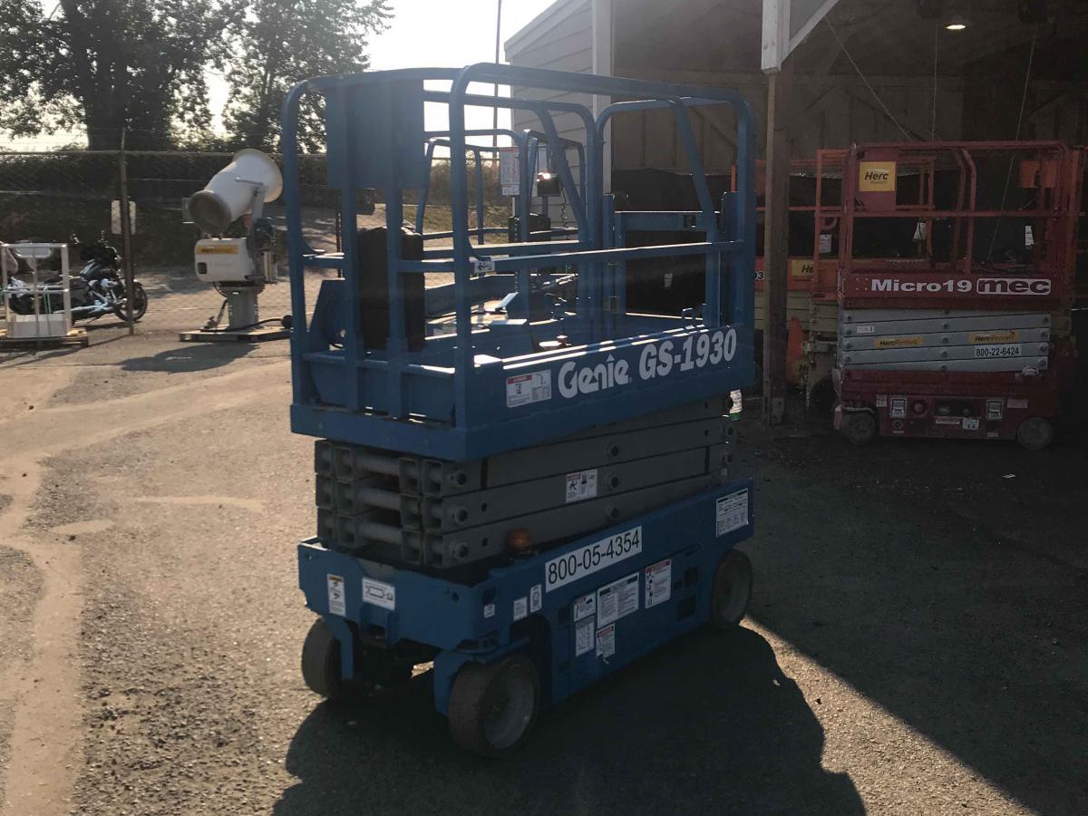 2015 Genie GS-1930