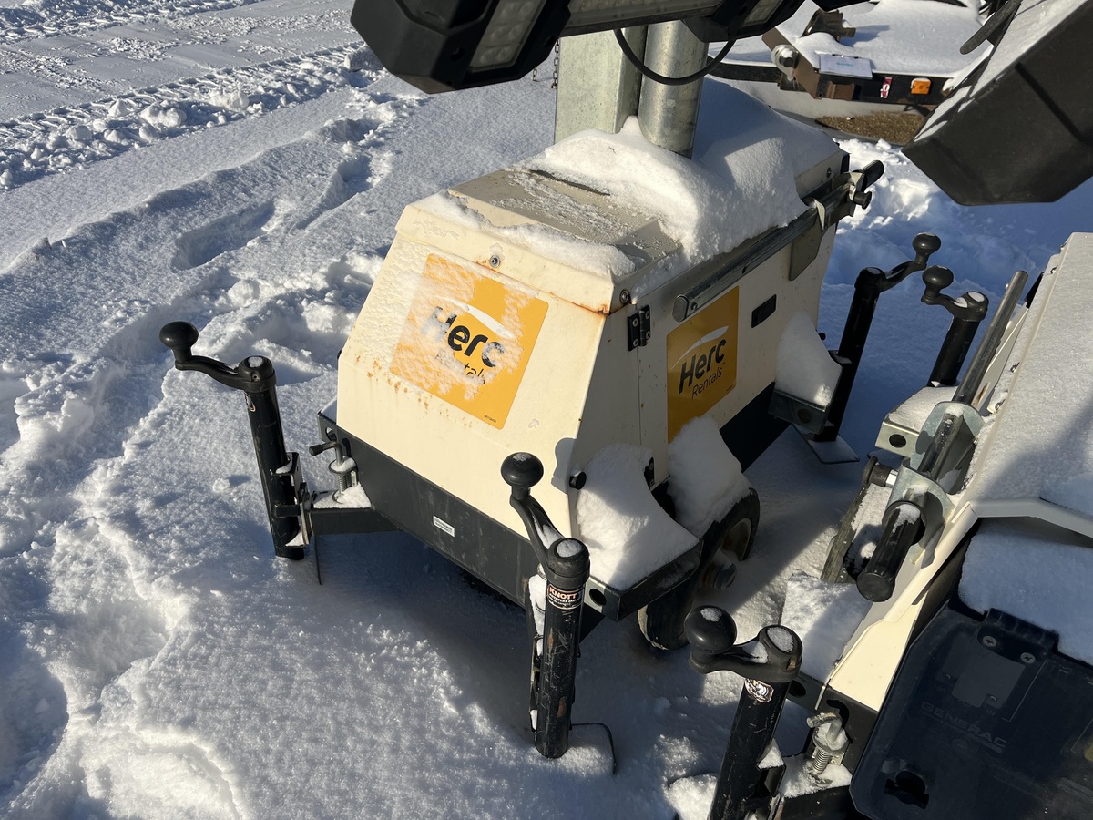 2018 Magnum PLT240-2