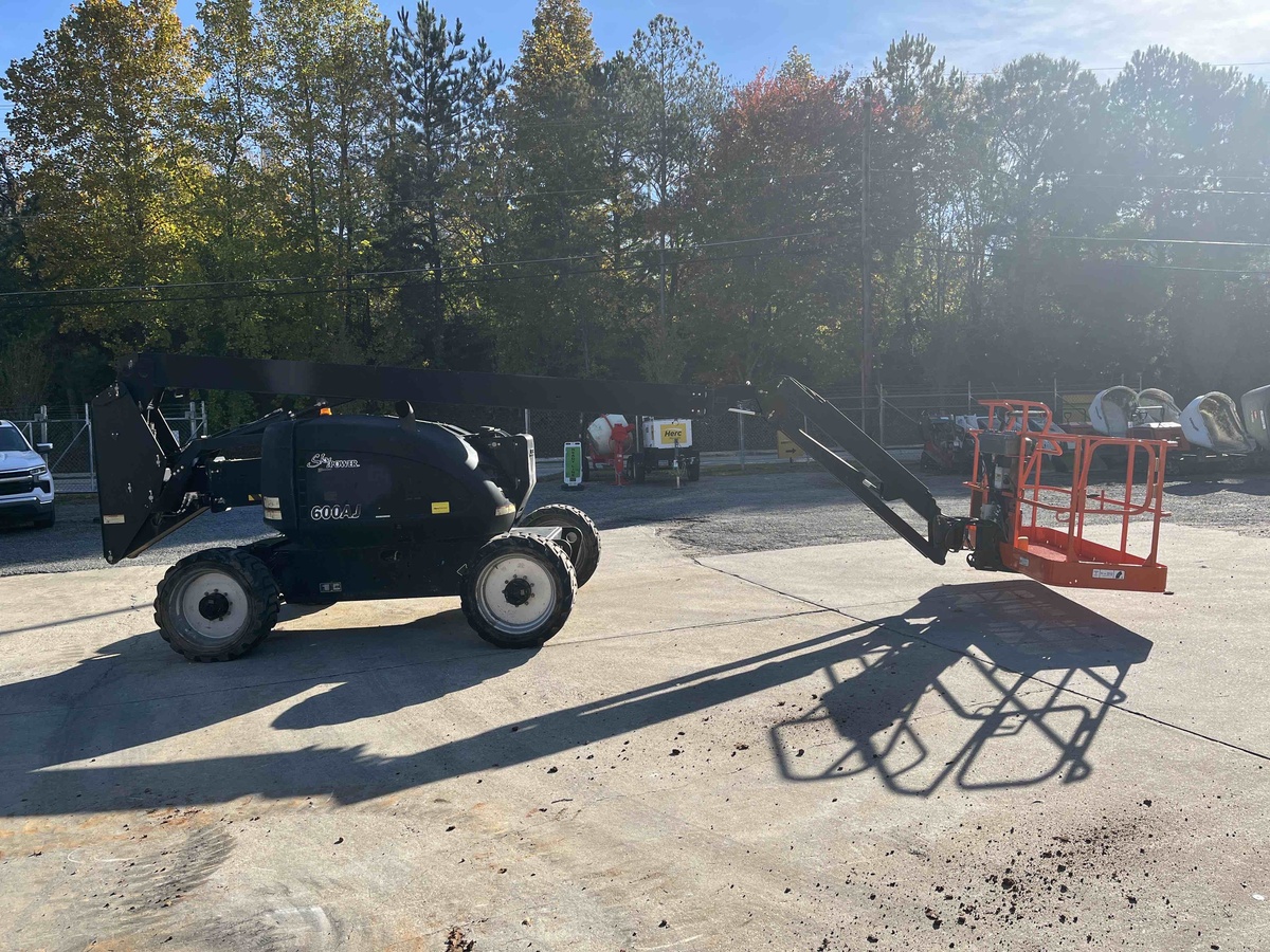 2018 JLG 600AJ-3