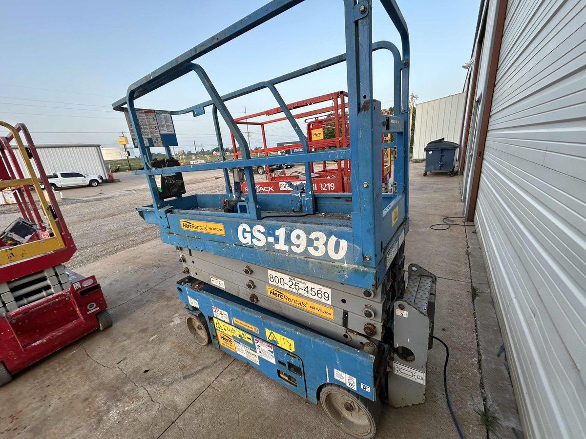2019 Genie GS-1930