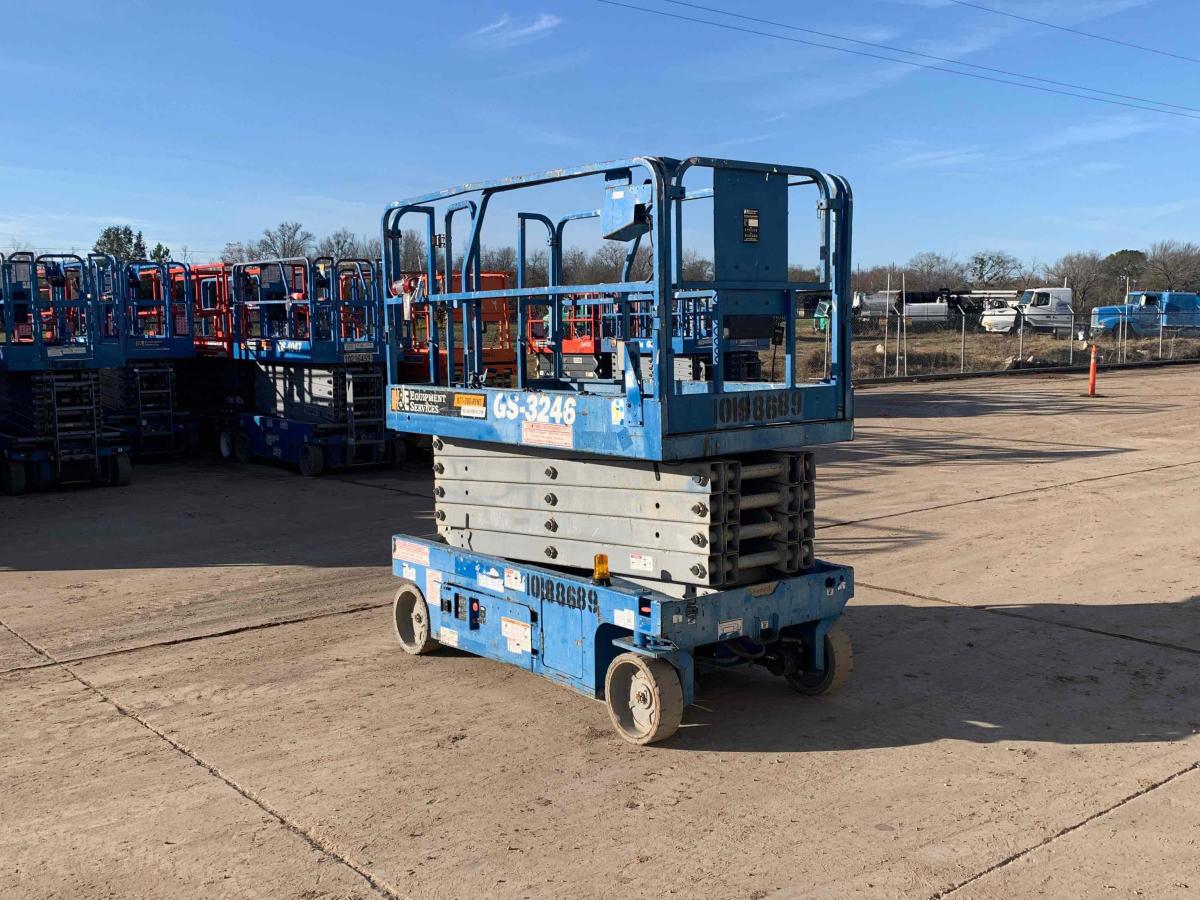 2016 Genie GS-3246-3