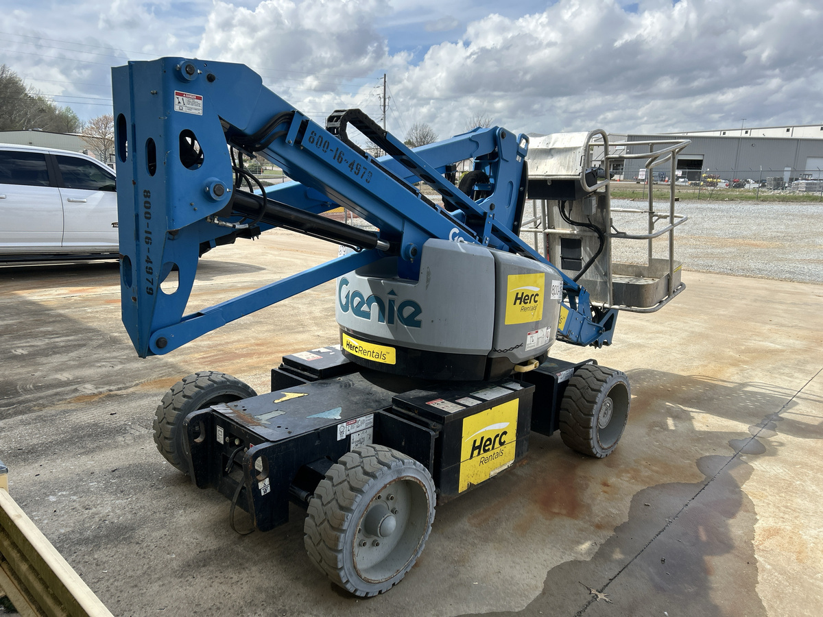 2017 Genie Z-33/18-7