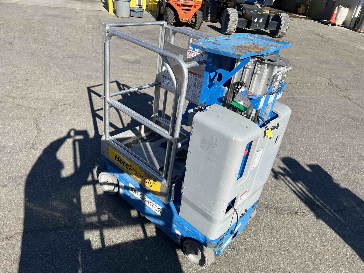 2018 Genie GR-12-7