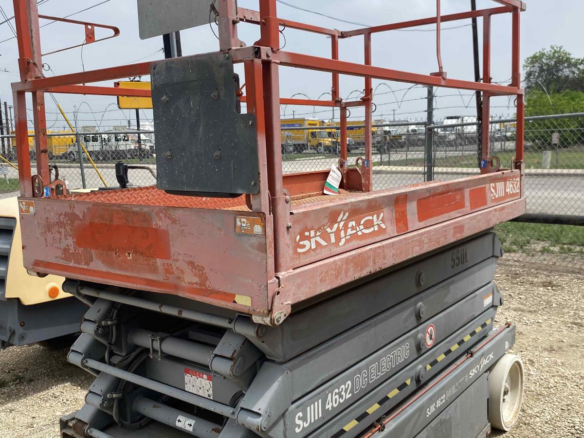 2013 Skyjack SJ4632