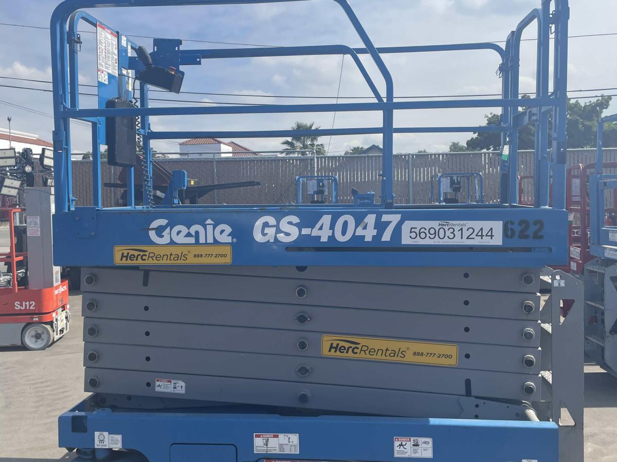 2016 Genie GS-4047