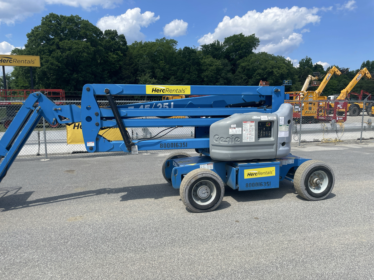 2014 Genie Z-45/25J-2