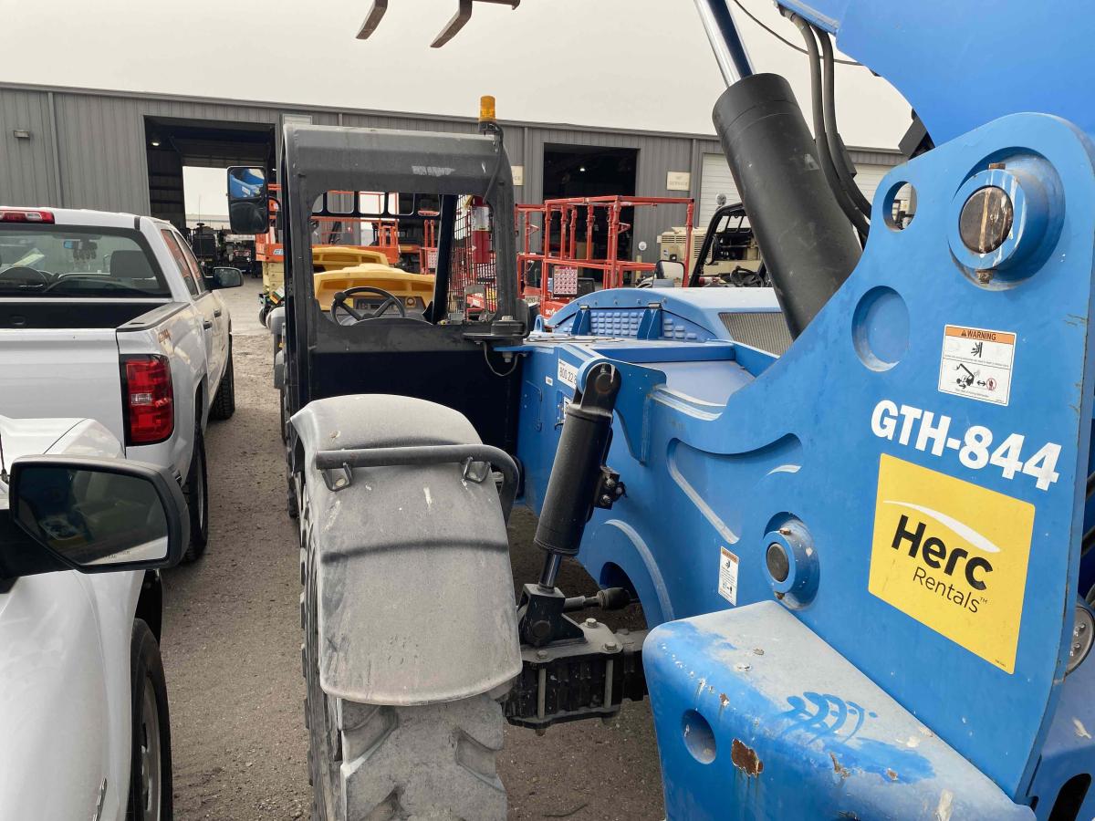 2018 Genie GTH 844