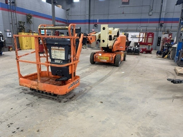 2018 JLG E400AJPN-4