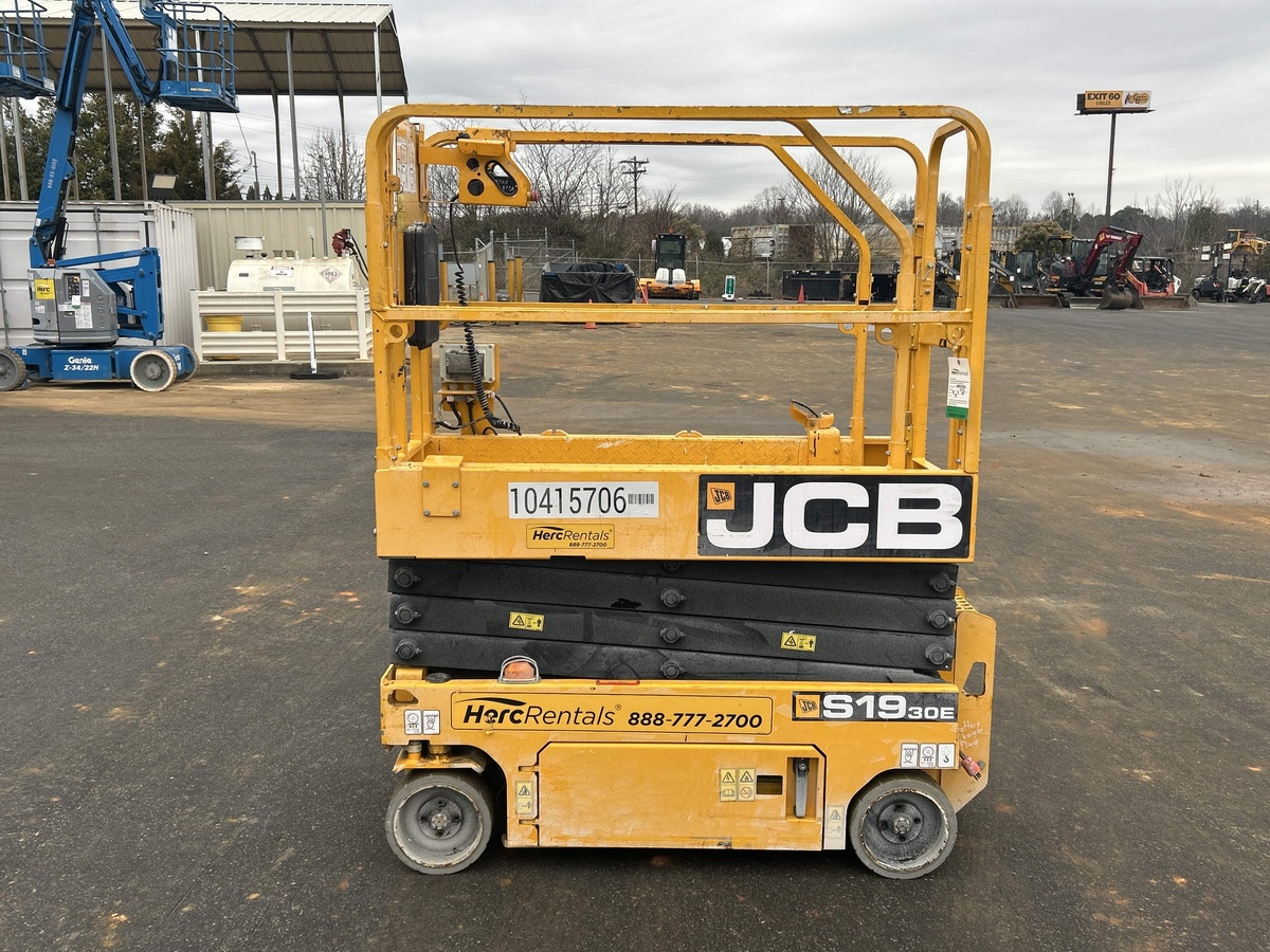 2023 JCB S1930E-3