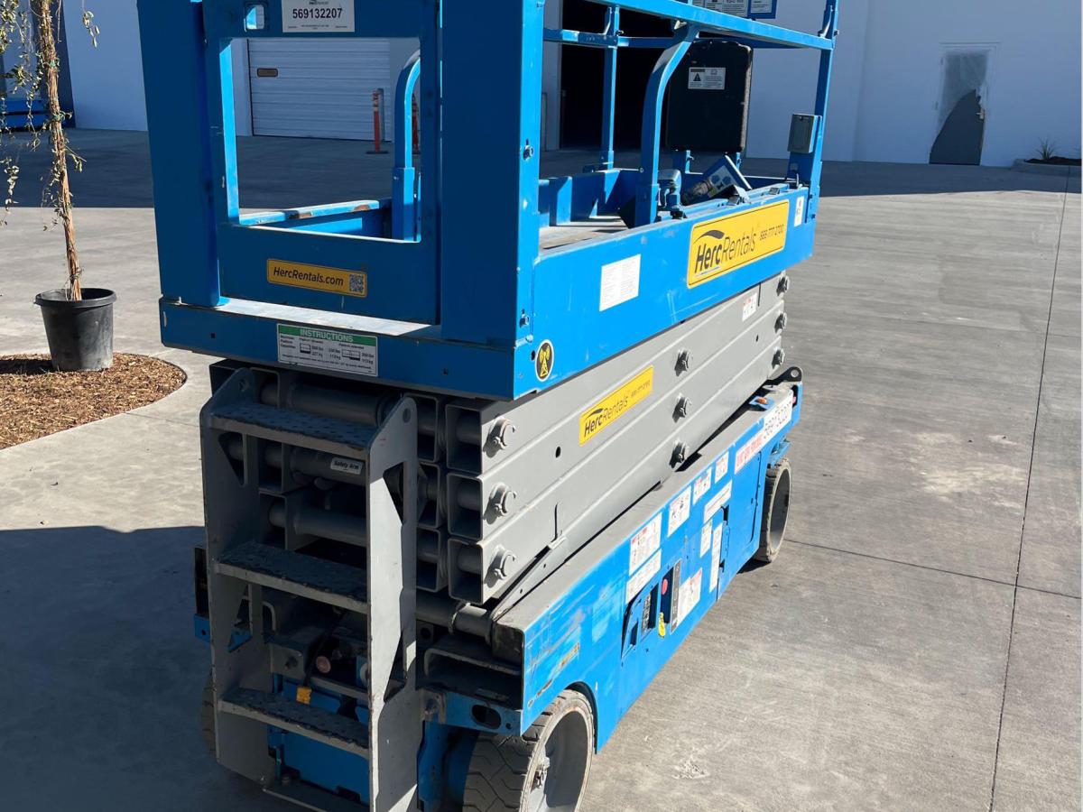 2018 Genie GS-2632