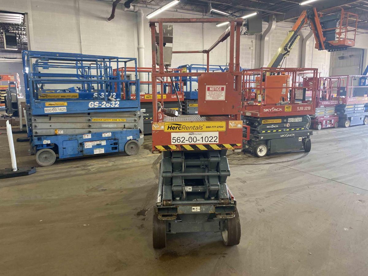 2015 Skyjack SJ3226