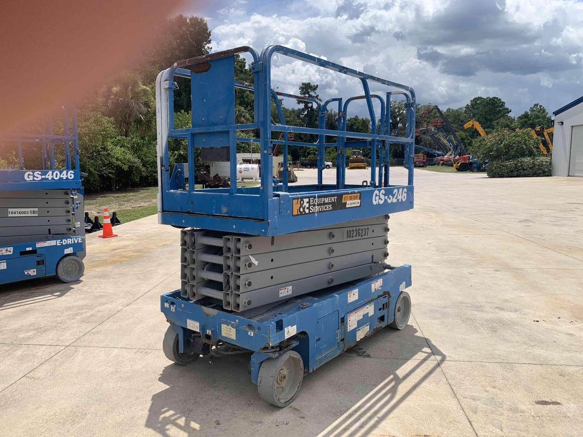 2018 Genie GS-3246-2