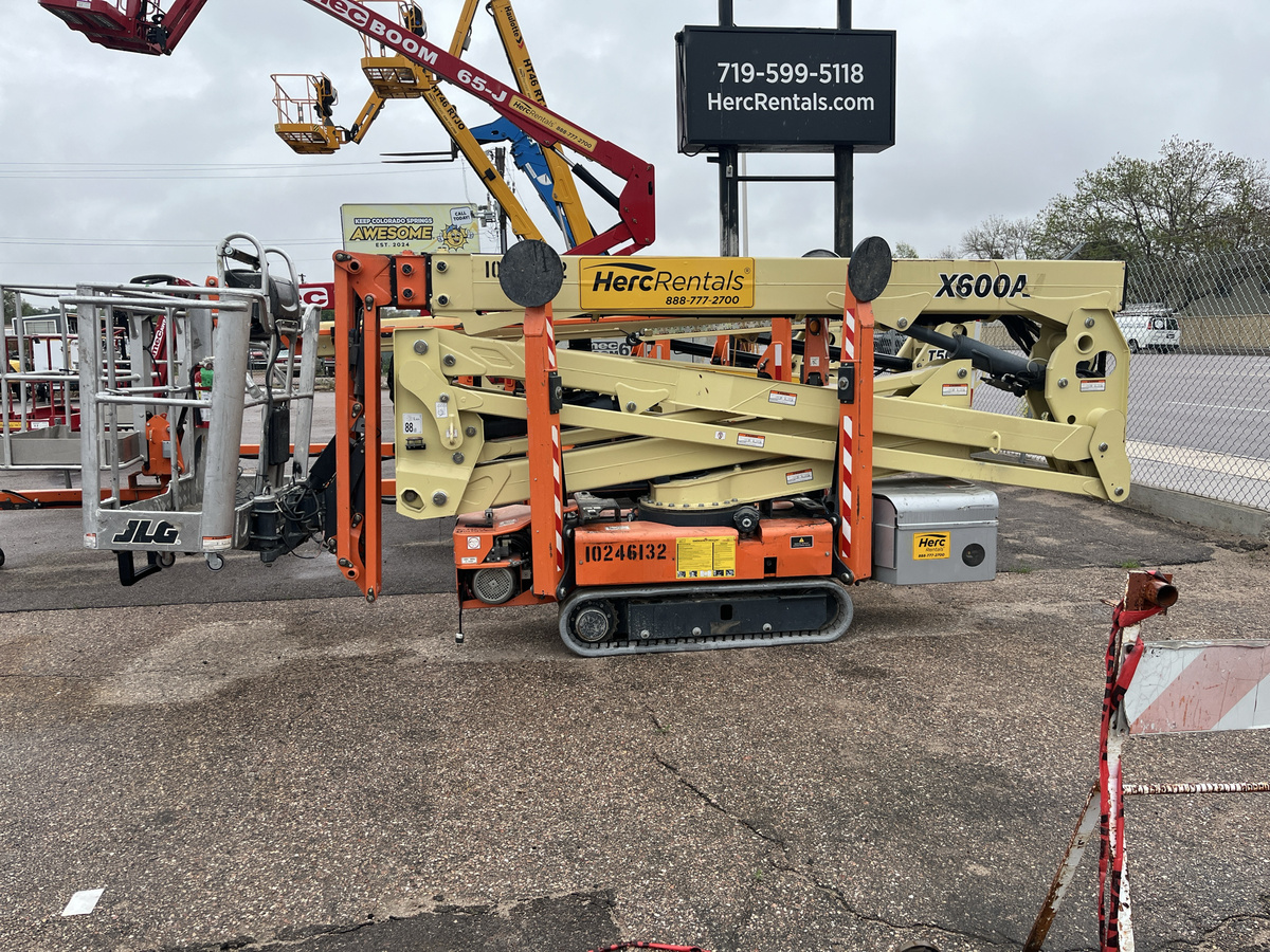 2018 JLG X600AJ-4