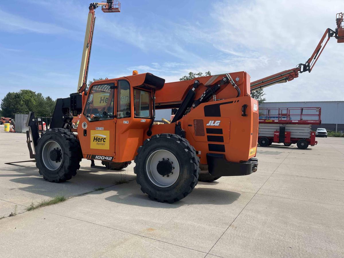 2020 SkyTrak 10042
