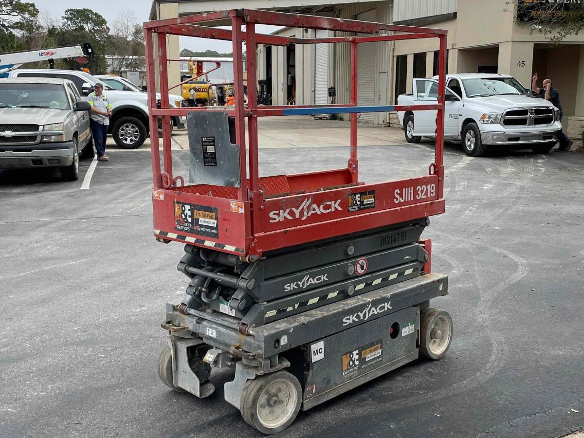 2017 Skyjack SJ3219-2